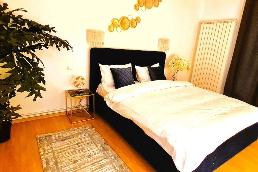Magnolia 2Bdr Apt Piata Romana- Piata Victoriei Bucharest Exterior photo
